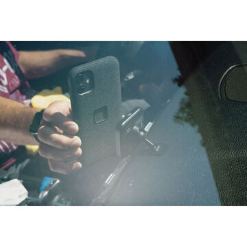 Car Mount Qi2 Şarjlı Araç İçi Telefon Bağlantı Aparatı