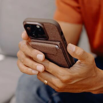 Mobile Wallet Stand – Redwood