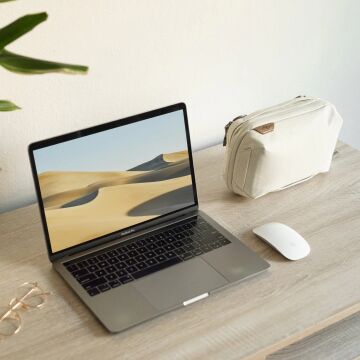 Tech Pouch – Bone