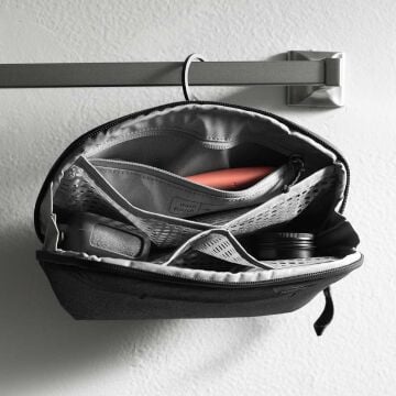 Wash Pouch (Small) – Sage