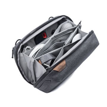 Tech Pouch – Charcoal