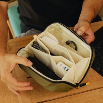 Tech Pouch Regular Teknoloji Aksesuar Çantası - Kelp