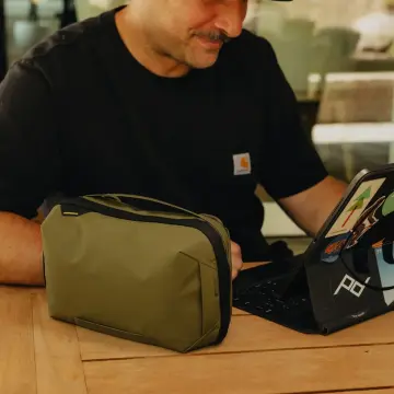 Tech Pouch Regular Teknoloji Aksesuar Çantası Kelp