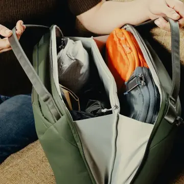 Travel Weekender 25L Sage